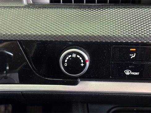 Used 2024 Kia Sportage LX image 29