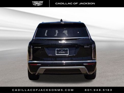 New 2026 Cadillac Vistiq Luxury w/ LPO, Floor Liner Package AWD/4WD image 5