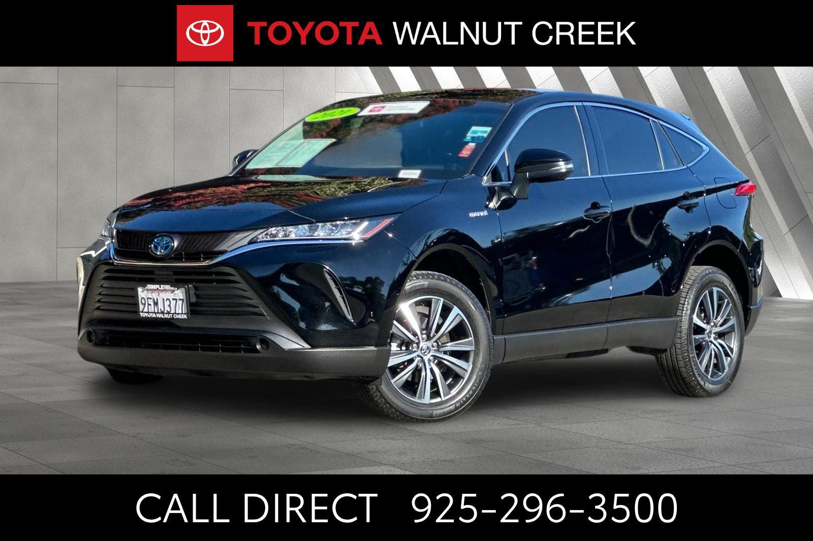 Certified 2021 Toyota Venza LE AWD/4WD image 1