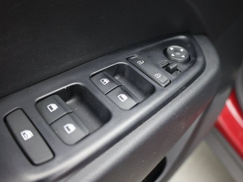 Used 2023 Hyundai Venue SE FWD image 12