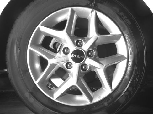 Used 2025 Kia Soul LX w/ LX Technology Package image 15