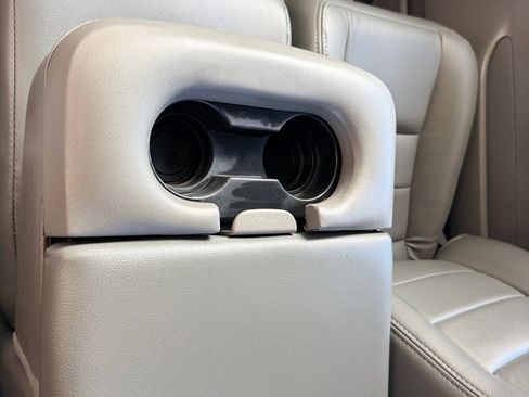 Used 2002 Ford F350 Lariat image 22