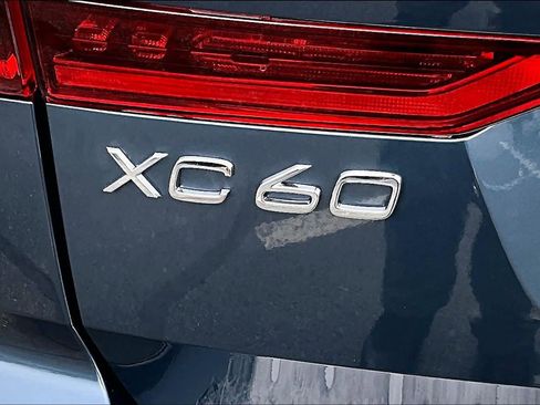 New 2026 Volvo XC60 B5 Ultra w/ Protection Package Premier image 6