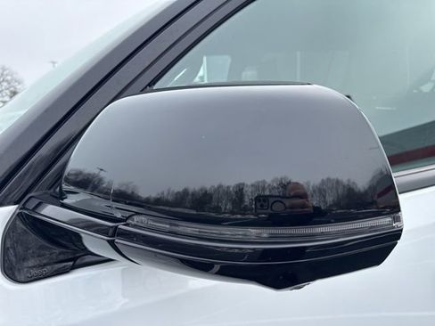 Used 2024 Jeep Grand Wagoneer L Series II w/ Quick Order Packagew 28T image 10