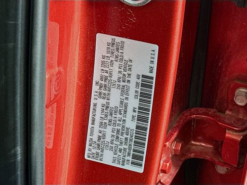 Used 2025 MAZDA CX-50 AWD 2.5 S w/ Premium Package image 12