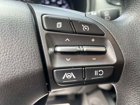 Used 2023 Hyundai Kona SEL image 15