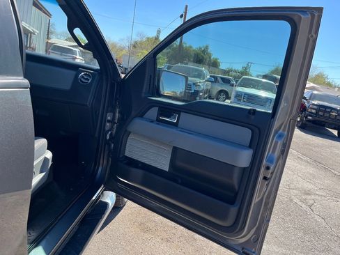 Used 2014 Ford F150 XLT w/ XLT Chrome Package image 33
