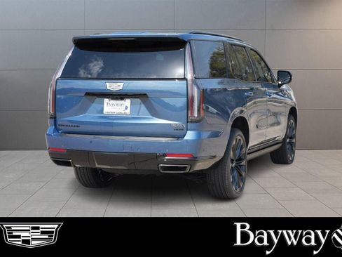 New 2026 Cadillac Escalade Platinum Sport w/ LPO, ONYX Package image 45