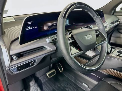 New 2026 Cadillac Vistiq Sport w/ LPO, Floor Liner Package image 6