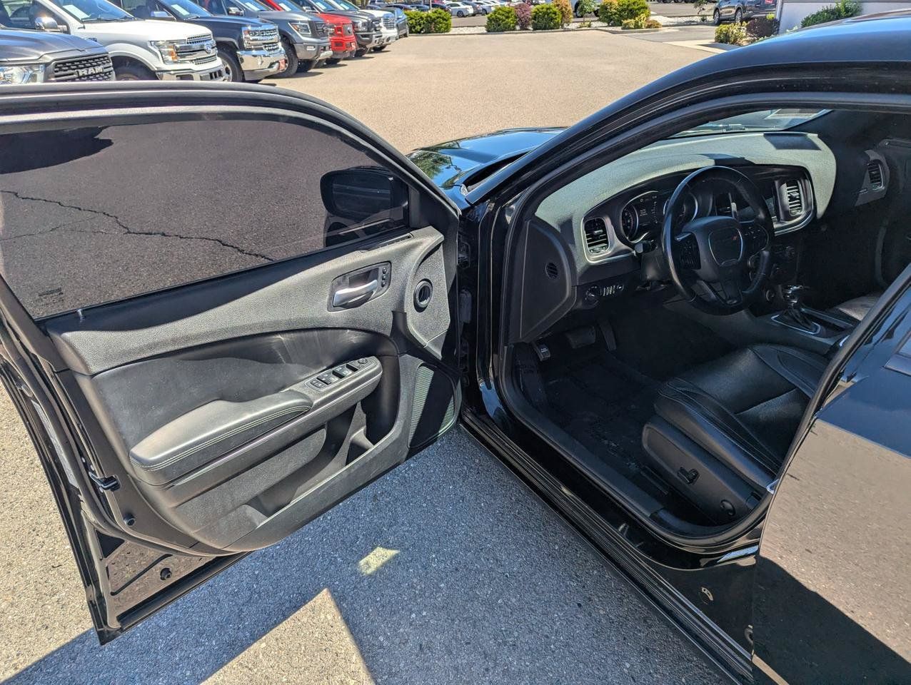 Used 2022 Dodge Charger SXT w/ Leather Interior Group RWD image 8