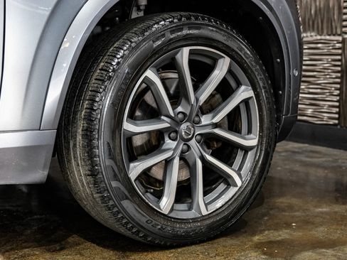 Used 2017 Volvo XC90 T6 Momentum w/ Convenience Package AWD/4WD image 59