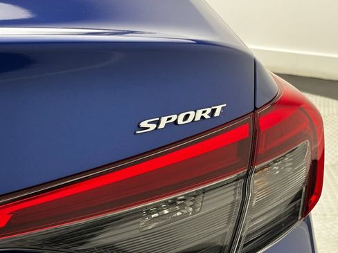 Used 2024 Honda Civic Sport image 9