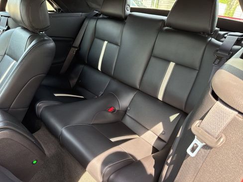 Used 2014 Ford Mustang GT Premium w/ Comfort Package RWD image 9