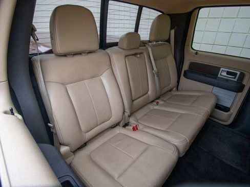 Used 2014 Ford F150 Lariat w/ Equipment Group 502A Luxury AWD/4WD image 19