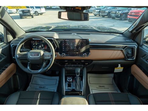 New 2026 GMC Canyon AT4 AWD/4WD image 31