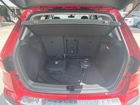 Certified 2023 Volkswagen Taos SE FWD image 26