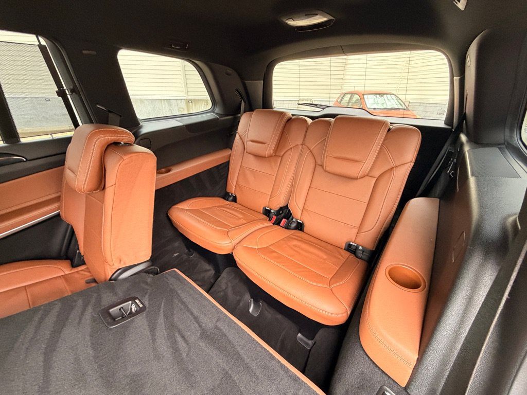 Used 2017 Mercedes-Benz GLS 550 4MATIC image 17