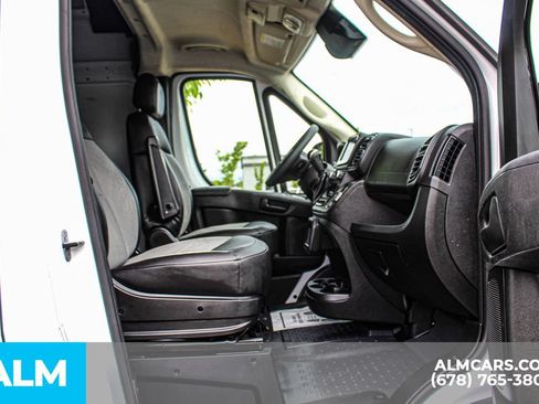 Used 2025 RAM ProMaster 2500 w/ Convenience Group FWD image 19