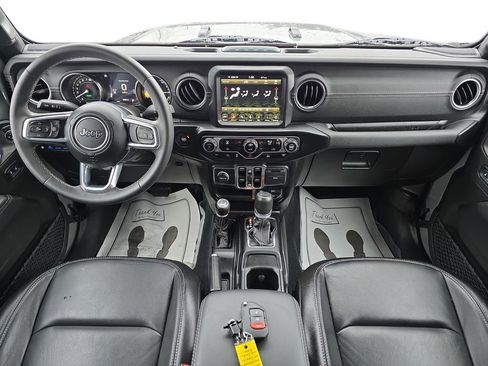 Used 2023 Jeep Wrangler Unlimited Sahara image 12