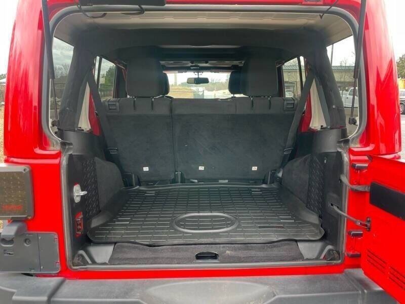 Used 2015 Jeep Wrangler Unlimited Sport w/ Quick Order Package 24S AWD/4WD image 15