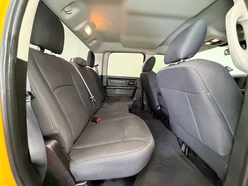 Used 2019 RAM 1500 Express w/ Wheel & Sound Group AWD/4WD image 8