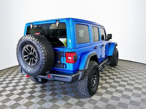 Used 2024 Jeep Wrangler Unlimited Rubicon AWD/4WD image 8