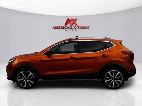 Used 2017 Nissan Rogue Sport SL w/ SL Premium Package AWD/4WD image 2