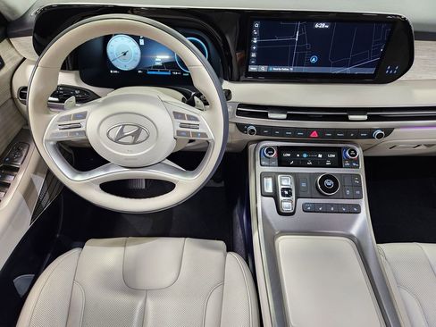 Used 2025 Hyundai Palisade Calligraphy FWD image 47