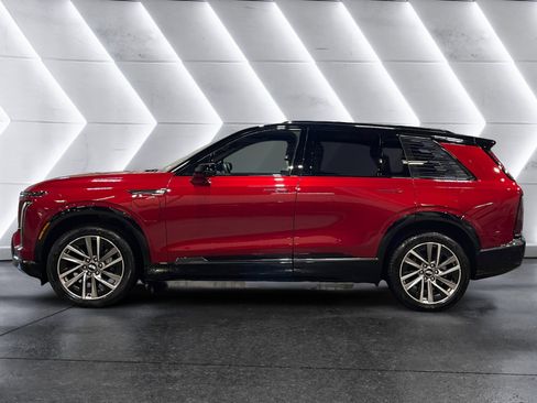 Certified 2026 Cadillac Vistiq Sport w/ LPO, Floor Liner Package image 3