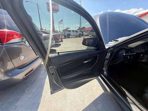 Used 2015 BMW 328i Sedan w/ Premium Package RWD image 17