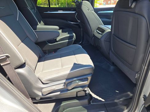 Used 2025 Cadillac Escalade Sport w/ Touring Package AWD/4WD image 10