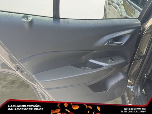 Used 2024 Chevrolet Trax LT w/ Driver Confidence Package FWD image 21