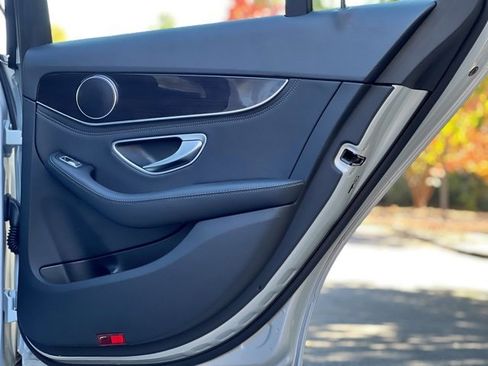 Used 2016 Mercedes-Benz C 300 Sedan image 23