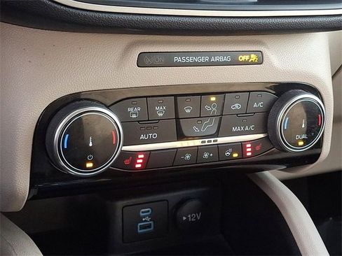 Used 2022 Ford Escape SE w/ Convenience Package image 15