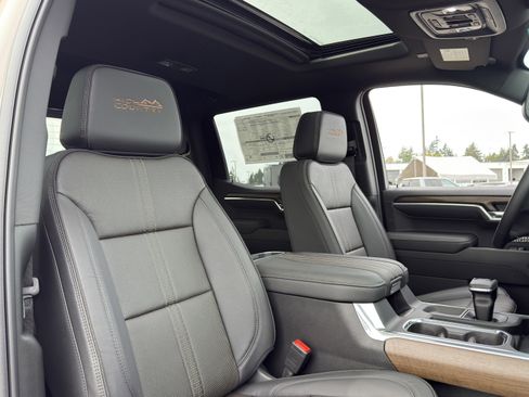 New 2026 Chevrolet Silverado 1500 High Country w/ Technology Package image 23