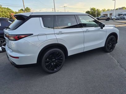 New 2026 Mitsubishi Outlander LE