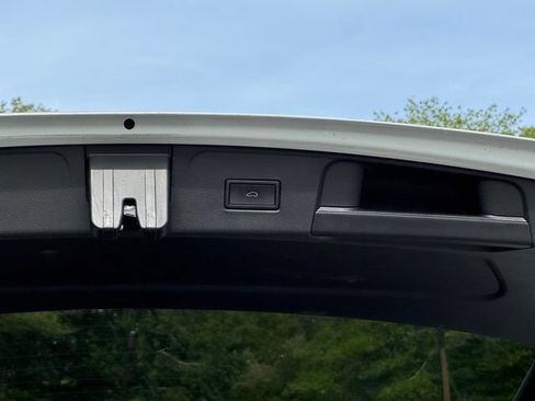 Certified 2023 Volkswagen Atlas SE AWD/4WD image 22