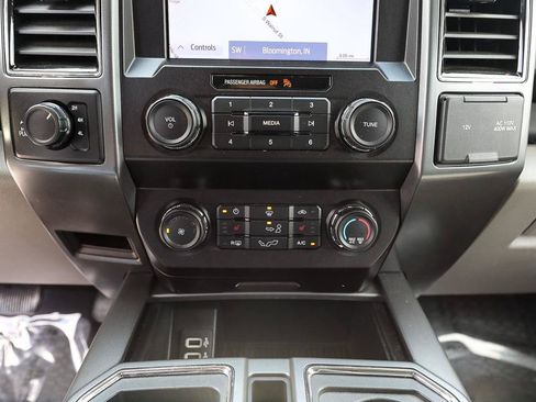 Used 2020 Ford F150 XLT w/ Equipment Group 302A Luxury AWD/4WD image 20