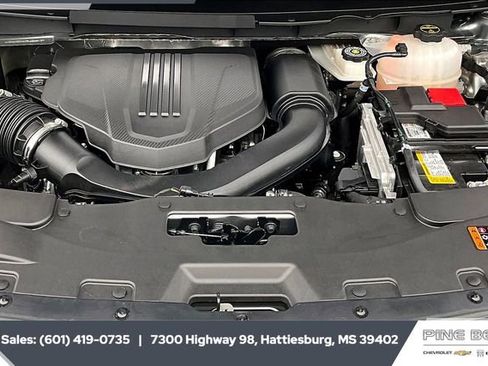 Used 2024 Chevrolet Traverse LT image 8