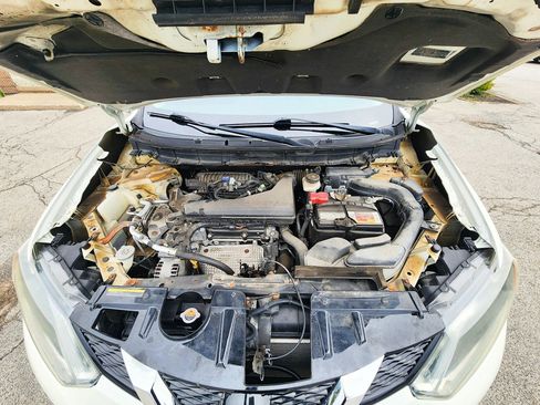 Used 2016 Nissan Rogue SV w/ SV Premium Package AWD/4WD image 29