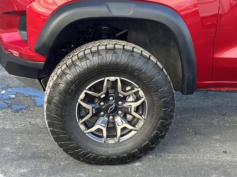 Certified 2024 Chevrolet Colorado ZR2 w/ ZR2 Convenience Package III image 9