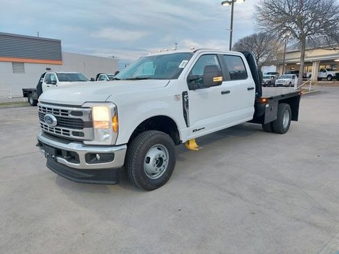 New 2026 Ford F350 XL w/ XL Chrome Package image 4