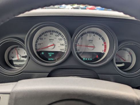 Used 2009 Dodge Challenger R/T RWD image 13