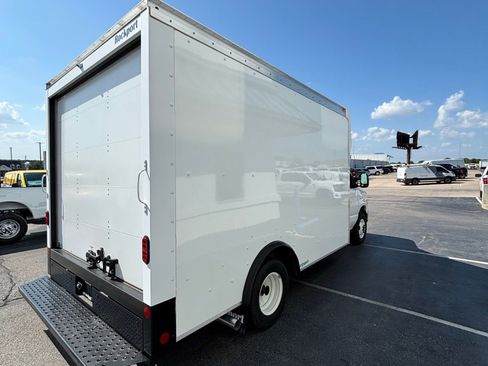 New 2025 Ford E-350 and Econoline 350 Super Duty w/ Power Equipment Group image 5