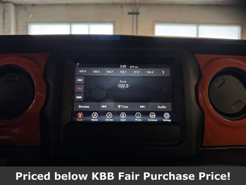 Used 2022 Jeep Gladiator Sport w/ Trailer Tow Package image 17