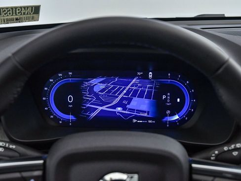 Used 2025 Volvo XC40 B5 Ultra w/ Climate Package image 26