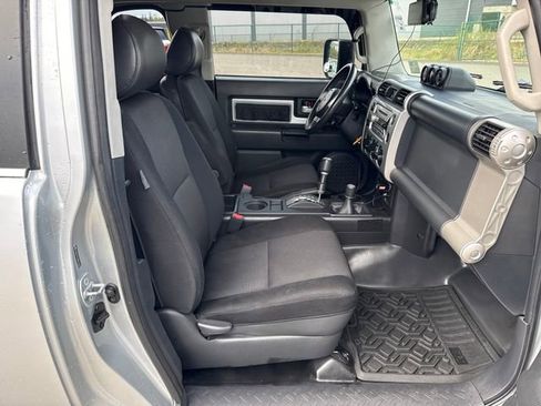 Used 2007 Toyota FJ Cruiser 4WD image 9