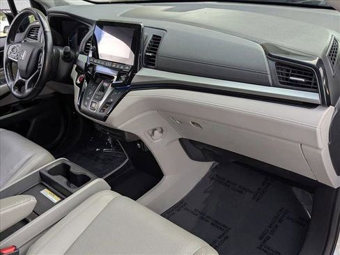 Used 2018 Honda Odyssey Elite image 23