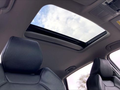 Used 2017 Acura MDX FWD image 13