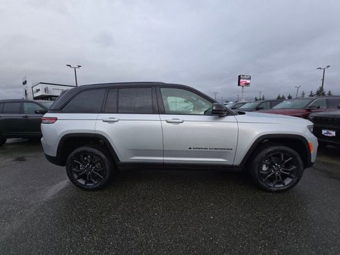 New 2025 Jeep Grand Cherokee Limited image 2